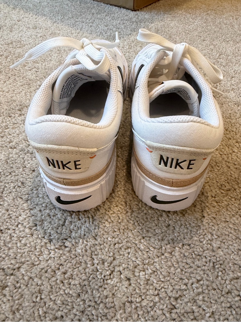 Nike Court Legacy Platform Sneakers - Picture 6 of 9